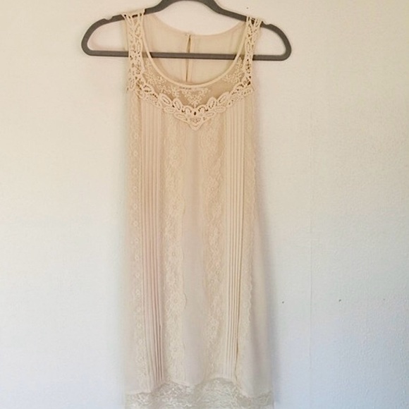 Sweet Breezy Dress - Picture 2 of 5